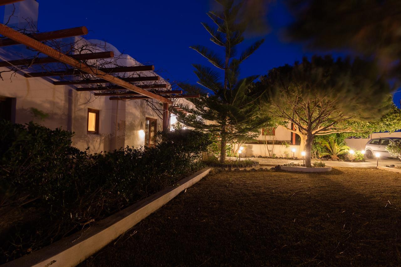 Aquaria Villa Karterádos Exterior foto